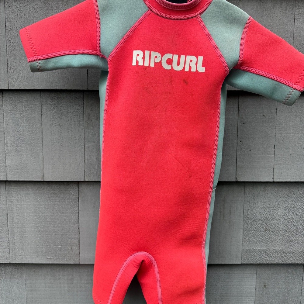 Rip Curl pink and blue girls wetsuit size 5
